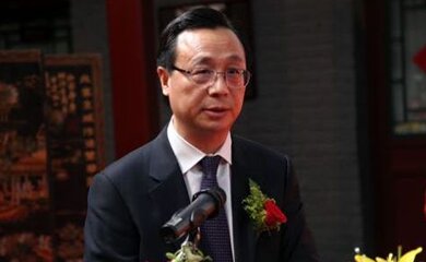 周清玉-国家开发银行党委委员兼副行长介绍