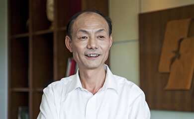 顾水祥-浙江升华云峰新材股份有限公司董事长介绍