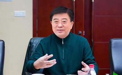 康承业-中国冶金科工股份有限公司董事会秘书介绍